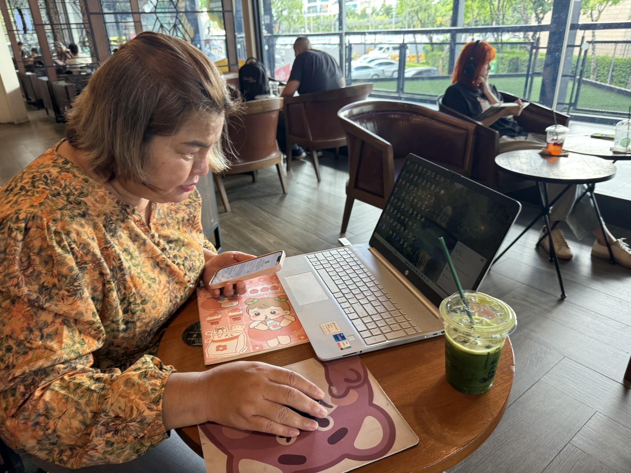 Cafe meeting